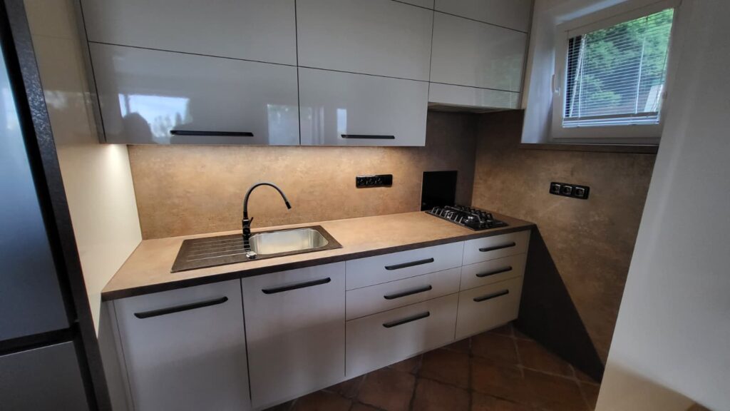 kuchyň na míru pro klienta z Kroměříže - kuchynská deska