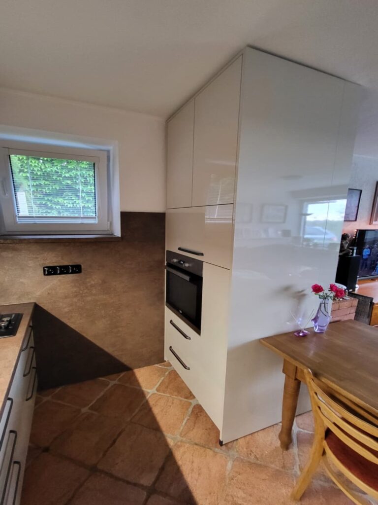 kuchyň na míru pro klienta z Kroměříže - trouba